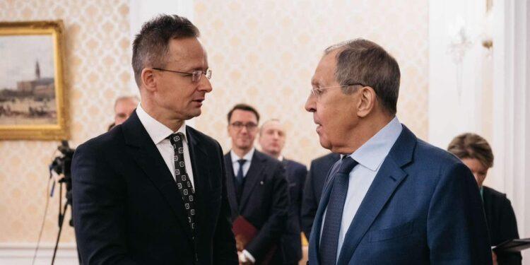 Dezvăluiri explozive: ministrul ungar de Externe i-ar fi furnizat lui Lavrov un document despre Ucraina. Szijjarto a cerut detalii din culisele summitului Trump-Putin din Alaska