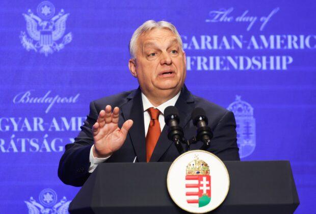 EXCLUSIV. Alegeri în Ungaria. Ce scrie într-o carte autorul pe care „clasa politică europeană nu se mai satură să-l citească” despre Viktor Orban