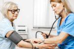 România, pe creștere. Tensiunea arterială a crescut la 90% dintre români