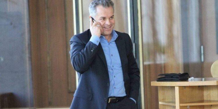Auzind că i-au dat 19 ani, Plahotniuc şi-a invocat dreptul de cetăţean român să o sune pe Lia