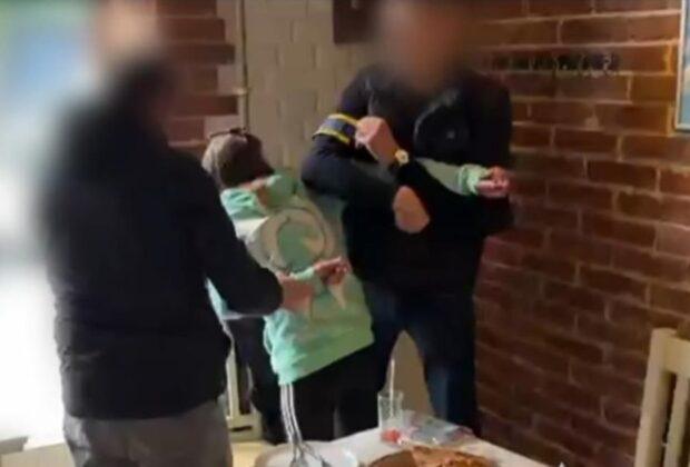 Copil de șase ani, scos la vânzare de propria mamă, în Ucraina. Femeia a fost prinsă în flagrant, în timp ce primea banii, 25.000 de dolari