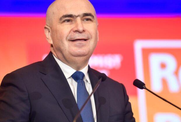 Poate rezista un guvern minoritar mai mult decât un fluture? Ipoteza lui Val Vâlcu, după declarațiile lui Rogobete