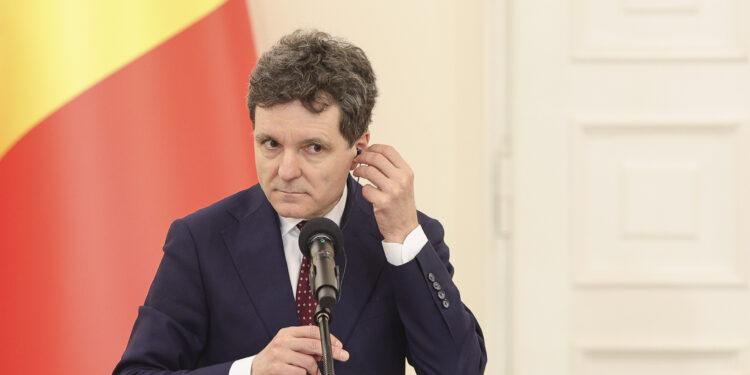 Nicușor Dan, întrebat de ce nu și-a declarat susținerea pentru premierul Bolojan: „Nu e constituțional, așa cred. În acest moment este o fractură politică între cele două părți ale unei coaliții”