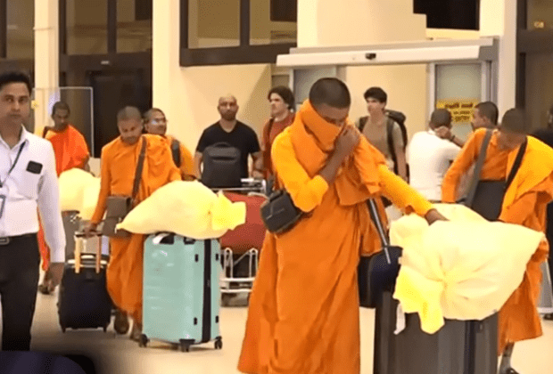 Scandal uriaș în Sri Lanka: 22 de călugări budiști, arestați după ce au fost prinși cu 110 kg de droguri, la întoarcerea dintr-o excursie
