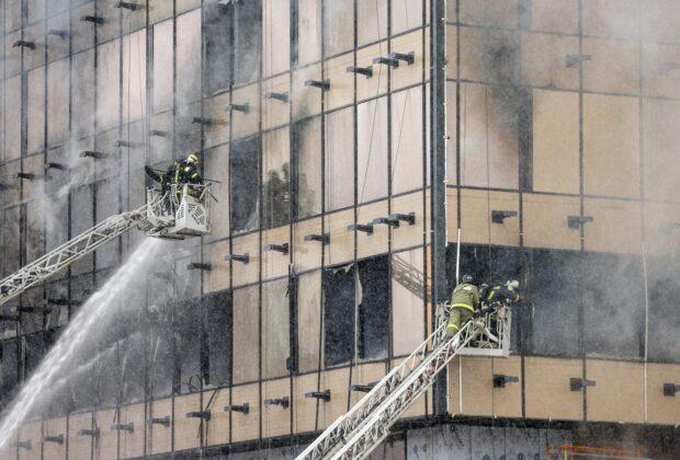 VIDEO Cel puțin șapte persoane au murit într-un incendiu la o clădire din Moscova