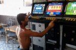 Brăila interzice complet păcănelele după ce un gălăţean a câştigat jackpotul