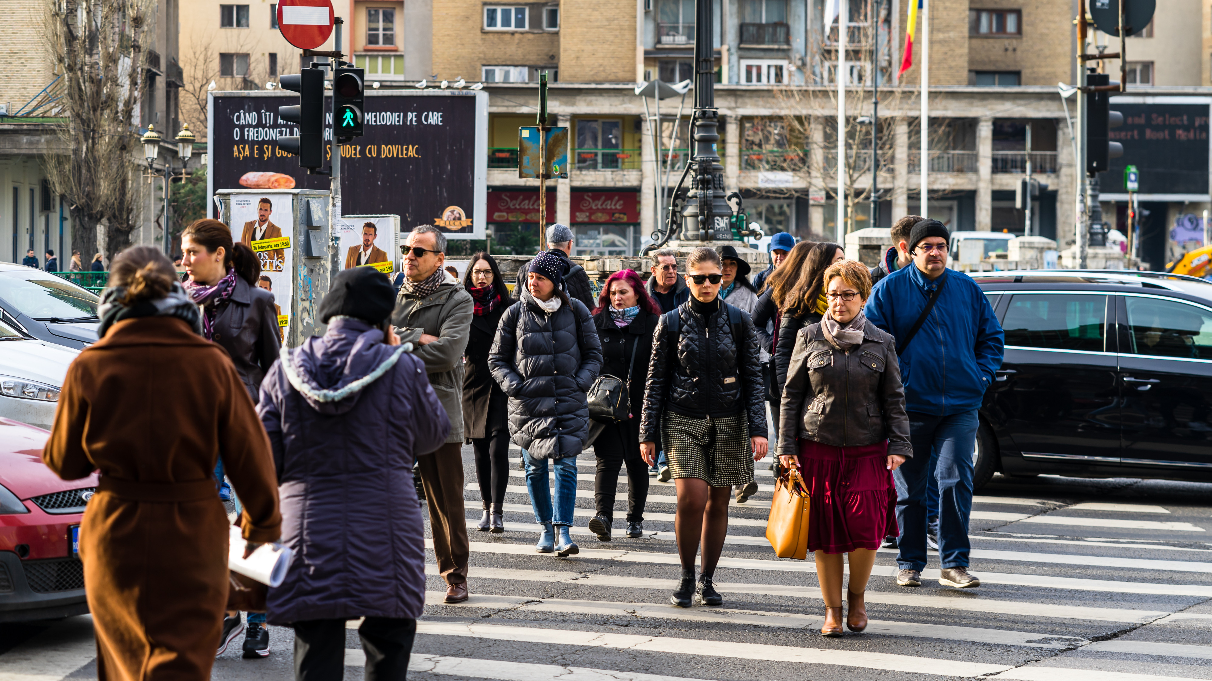 Care va fi prețul pe care rom&acirc;nii &icirc;l vor plăti, după ce euro a ajuns la maximul istoric. Pe cine va afecta pe termen lung