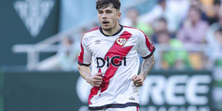 Andrei Rațiu, la înălțime în Rayo Vallecano