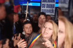 Susținătorii Dianei Șoșoacă au provocat haos pe Aeroportul Otopeni. Eurodeputata s-a întors în țară după ridicarea imunității