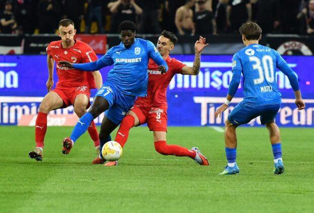 Universitatea Craiova învinge dramatic Dinamo și urcă pe primul loc