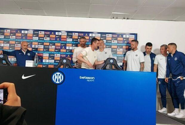 Gestul suprem făcut de Cristi Chivu pentru stafful său tehnic după ce Inter a câștigat titlul!