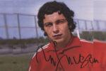 Lucescu, Nadia, Schumacher, Halep, Doroftei și JLo – în Licitația „All Stars Game” de la Artmark. Legendele din muzică și sport devin patrimoniu