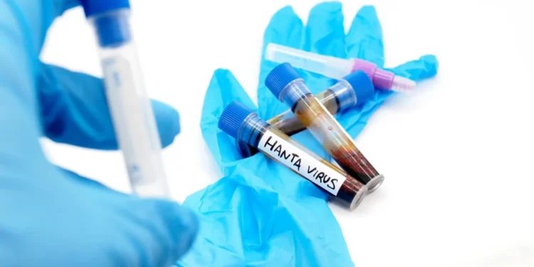 Alertă după repatrierea francezilor: unul dintre cei plasați în izolare strictă prezintă simptome de hantavirus