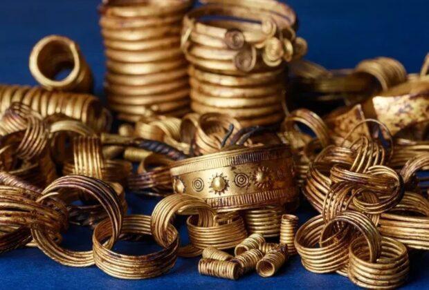 Misterul tezaurului de aur, îngropat în urmă cu 3.300 de ani și descoperit în Europa: una dintre cele mai mari comori din Epoca Bronzului