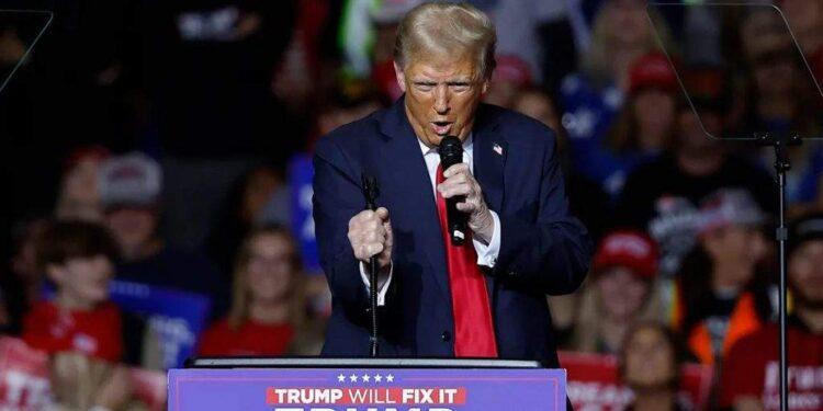 Trump scrie istorie! Buget de milioane pentru primul porno filmat în Casa Albă